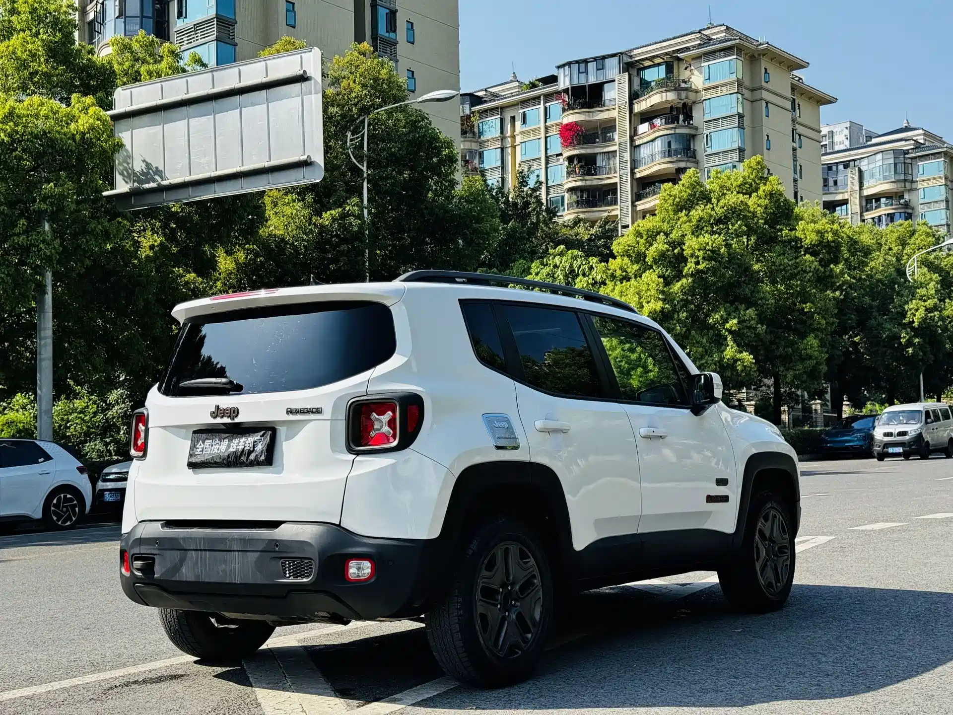 صورة 3 - Jeep Renegade