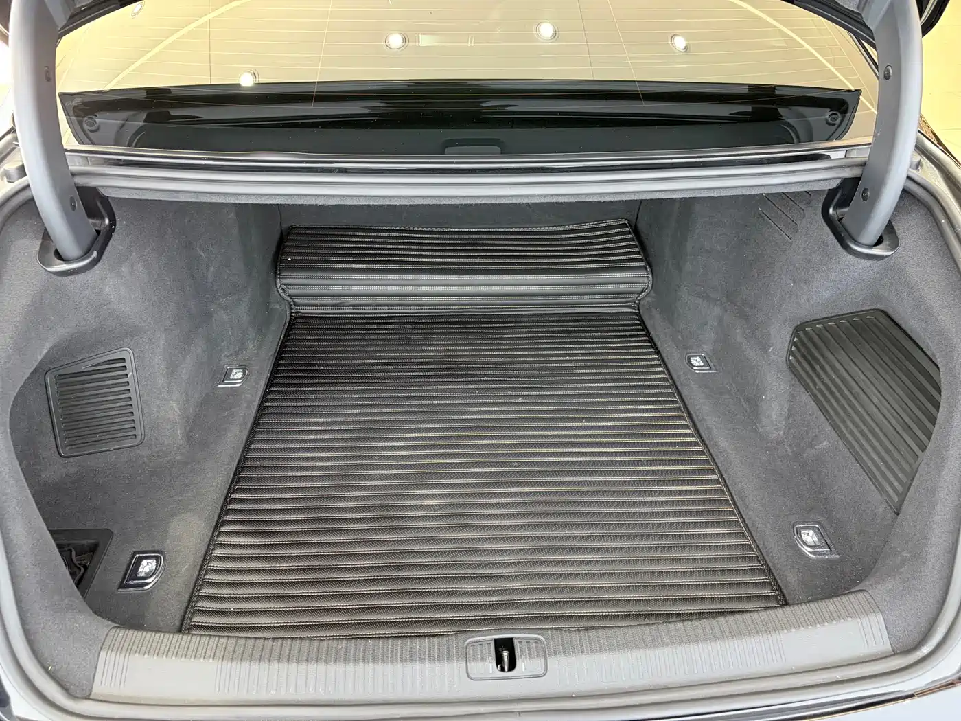 Audi A8 2018 A8L 55 TFSI quattro Luxury фото 25