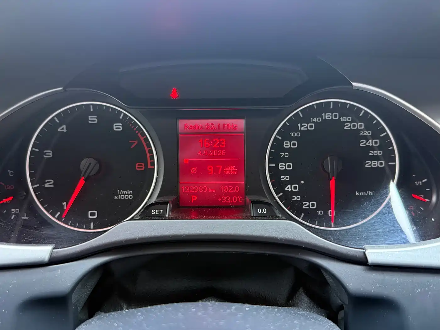 Audi A4L 2011 2011 2.0 TFSI Comfort