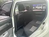 Фото 8 - Suzuki Swift