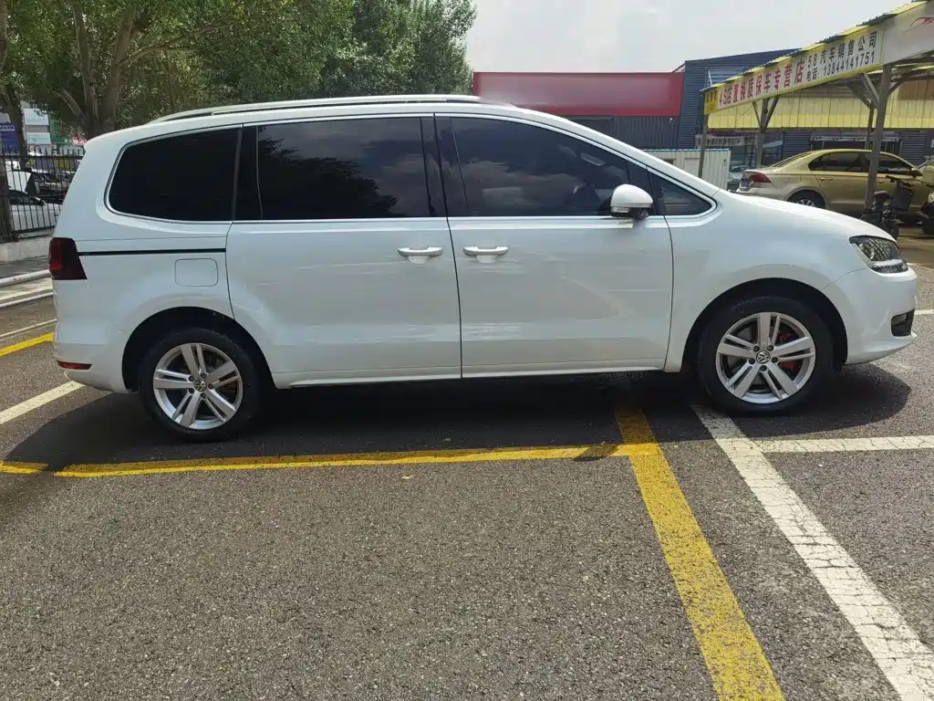 Volkswagen Sharan 2018 2018 380TSI Comfort 6-Seater