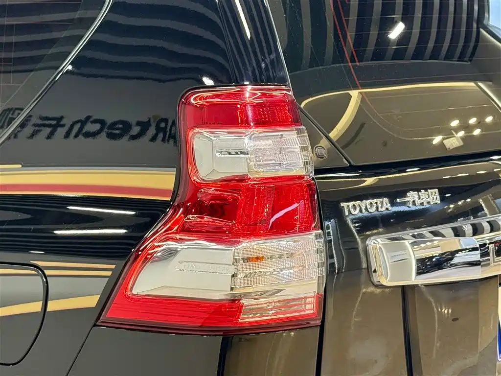 Toyota Prado 2014 4.0L Automatic VX NAVI фото 9