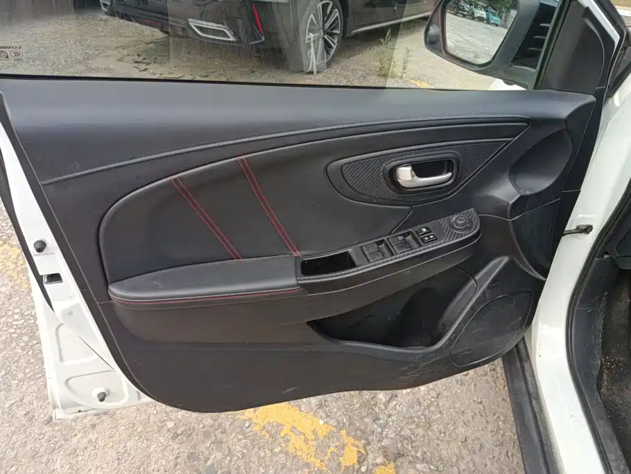 Luxgen U5 SUV 2017 2017 1.6L CVT Jazz Edition