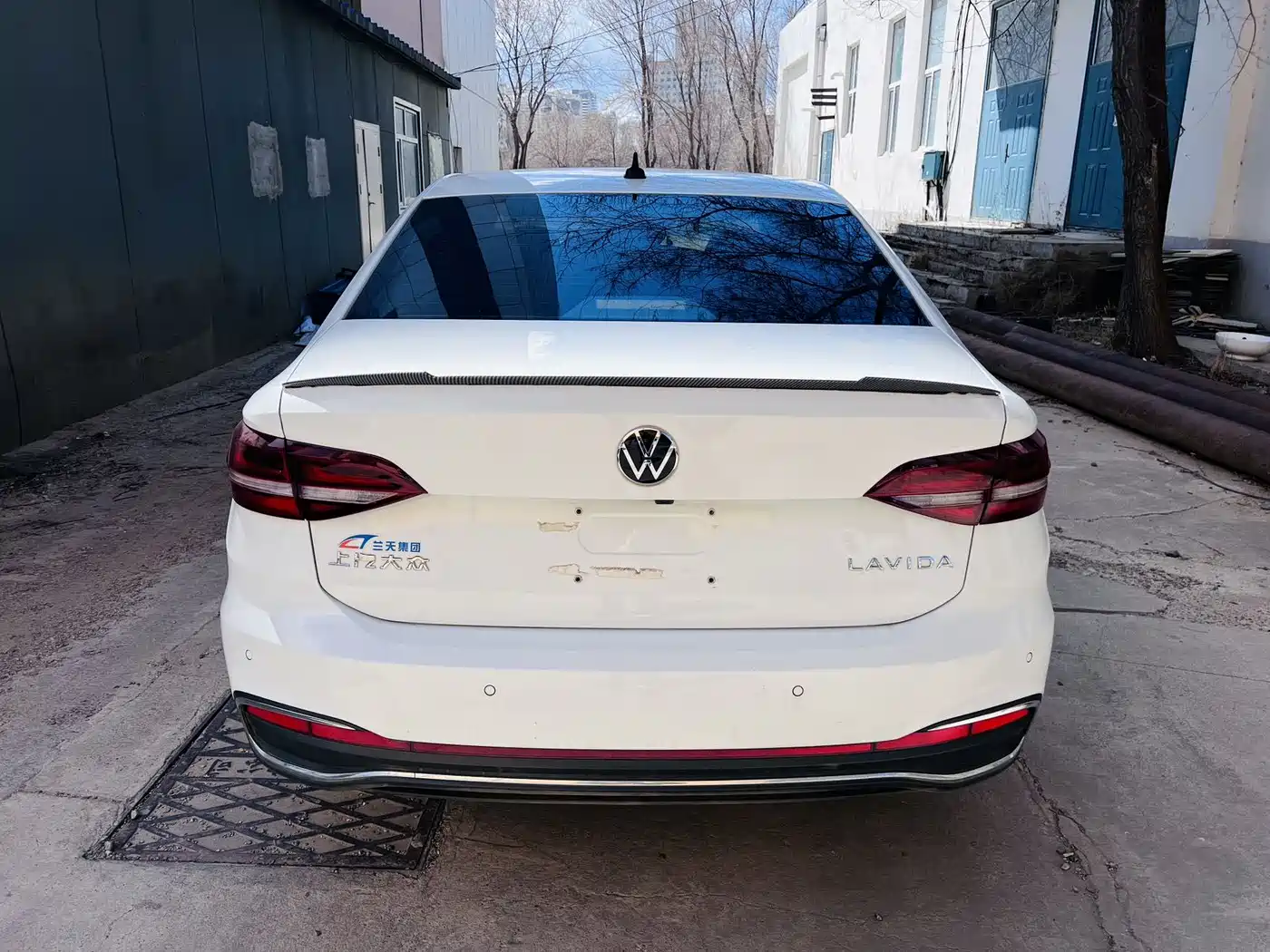 Volkswagen Lavida 2023 1.5L Auto Five Million Edition фото 4