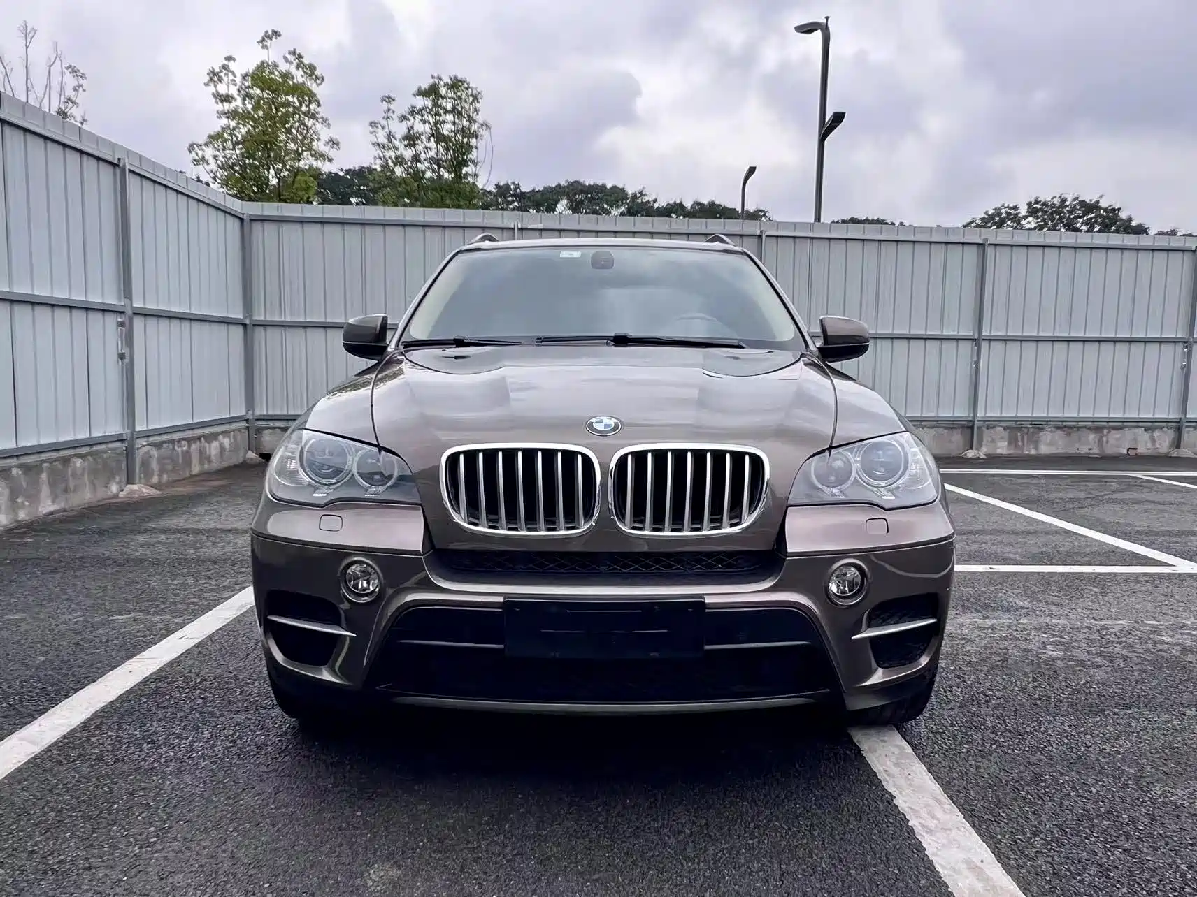 Photo 2 - BMW X5 (Import)