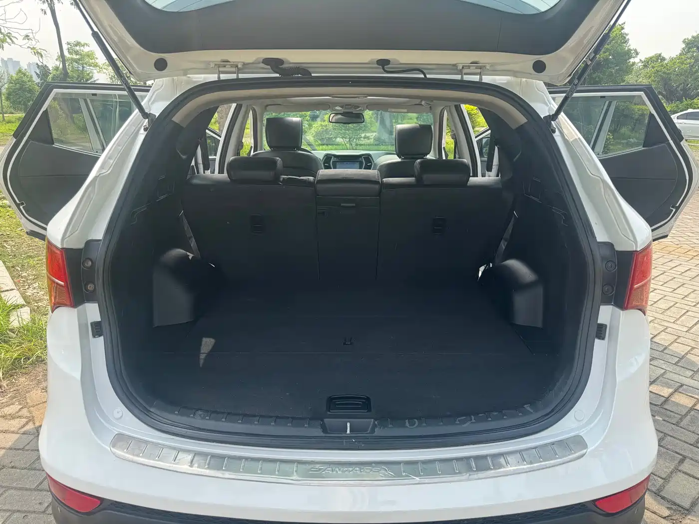 Hyundai Santa Fe 2015 2.4L Automatic 4WD Smart 5-seater фото 21