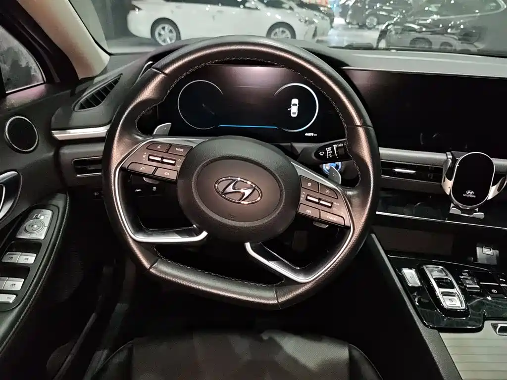 Hyundai Sonata 2020 270TGDi DCT GLS Elite Edition фото 16