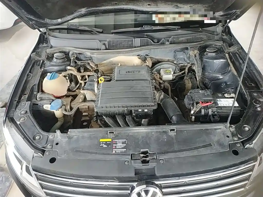Volkswagen Lavida 2017 1.6L Manual Trend Edition фото 20
