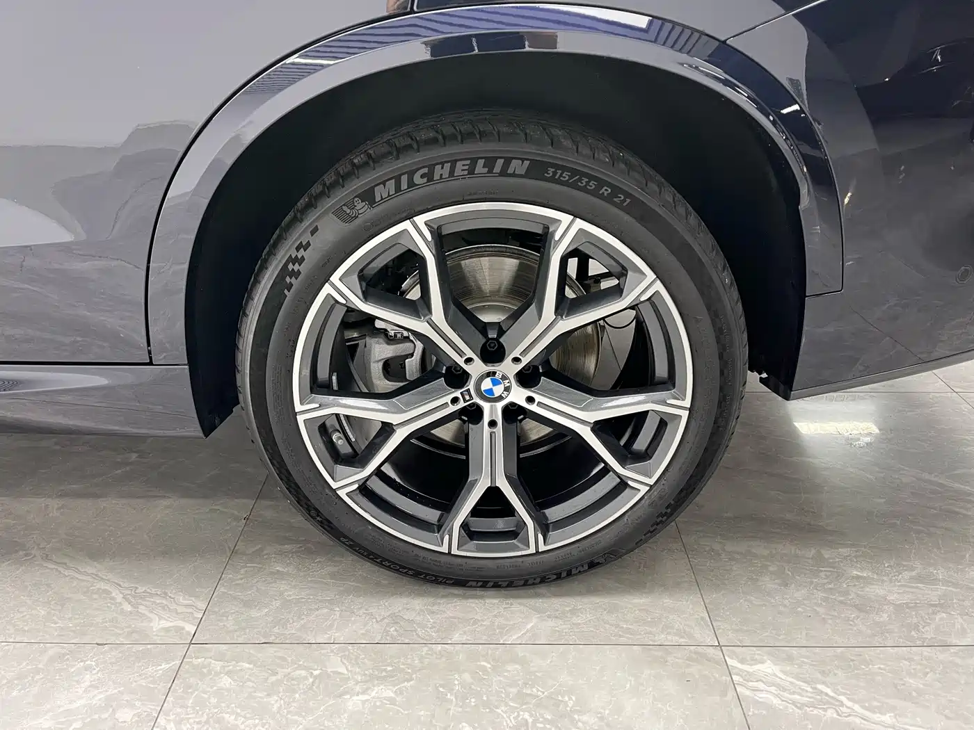 BMW X5 2026 2026 xDrive 30Li Luxury M Sport Night Edition Package