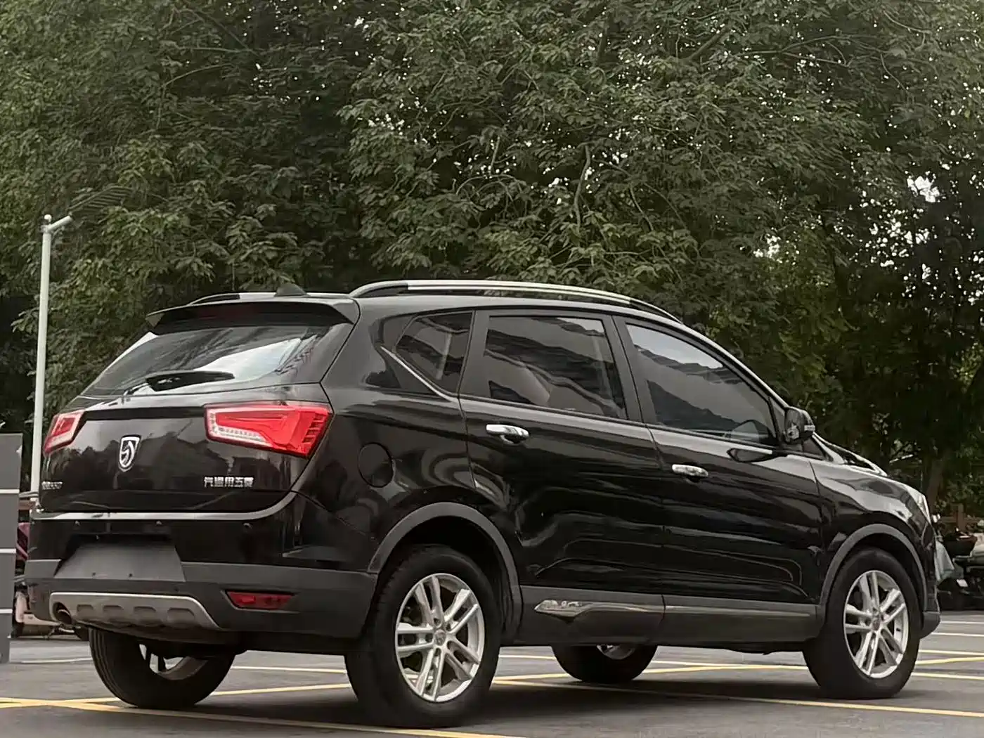 Фото 4 - Baojun 560
