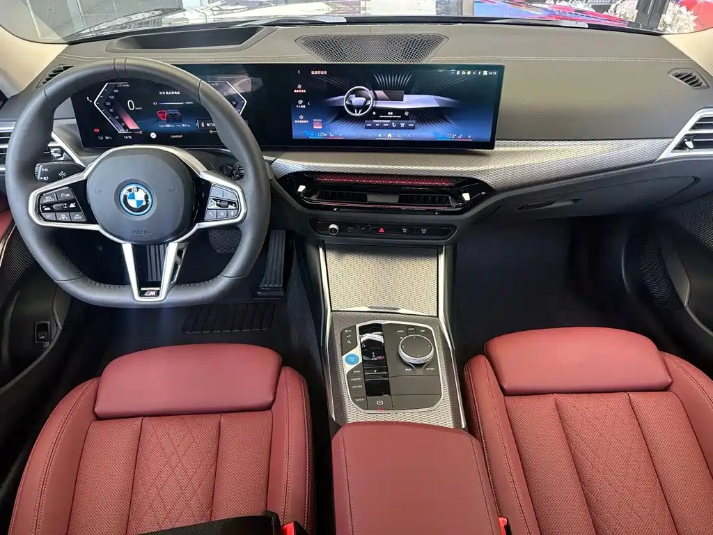 Фото 11 - BMW i3