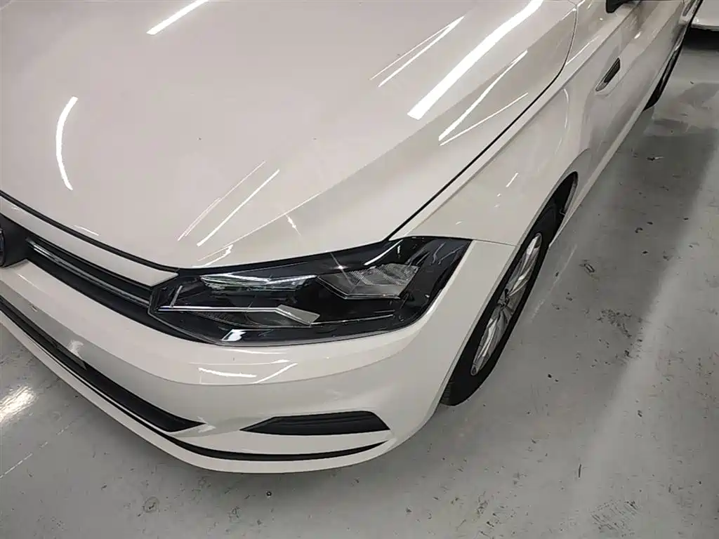 Volkswagen Polo 2021 Plus 1.5L Automatic Colorful Tech Edition фото 23