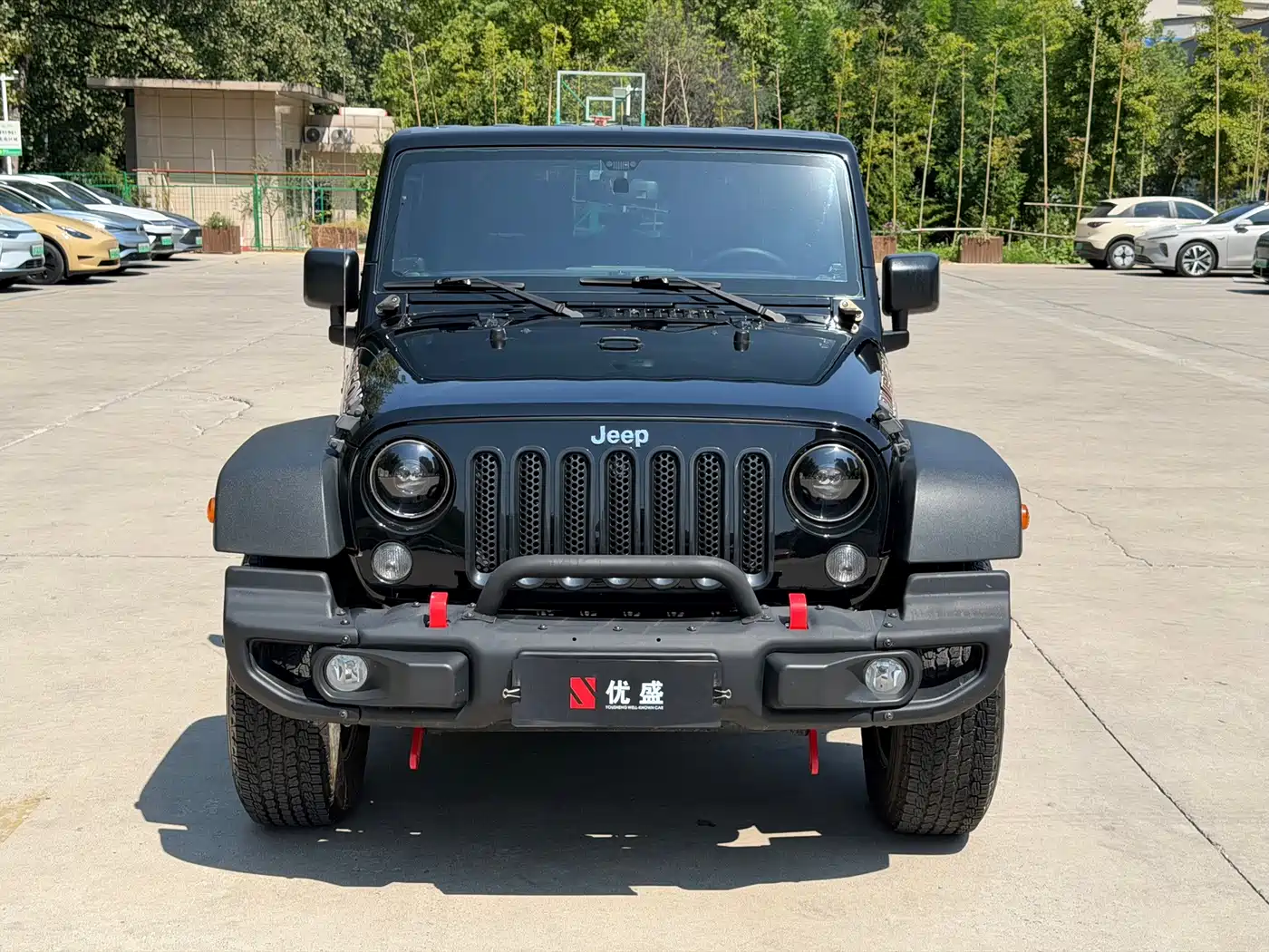 Фото 2 - Jeep Wrangler