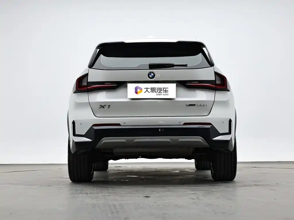 Фото 4 - BMW X1
