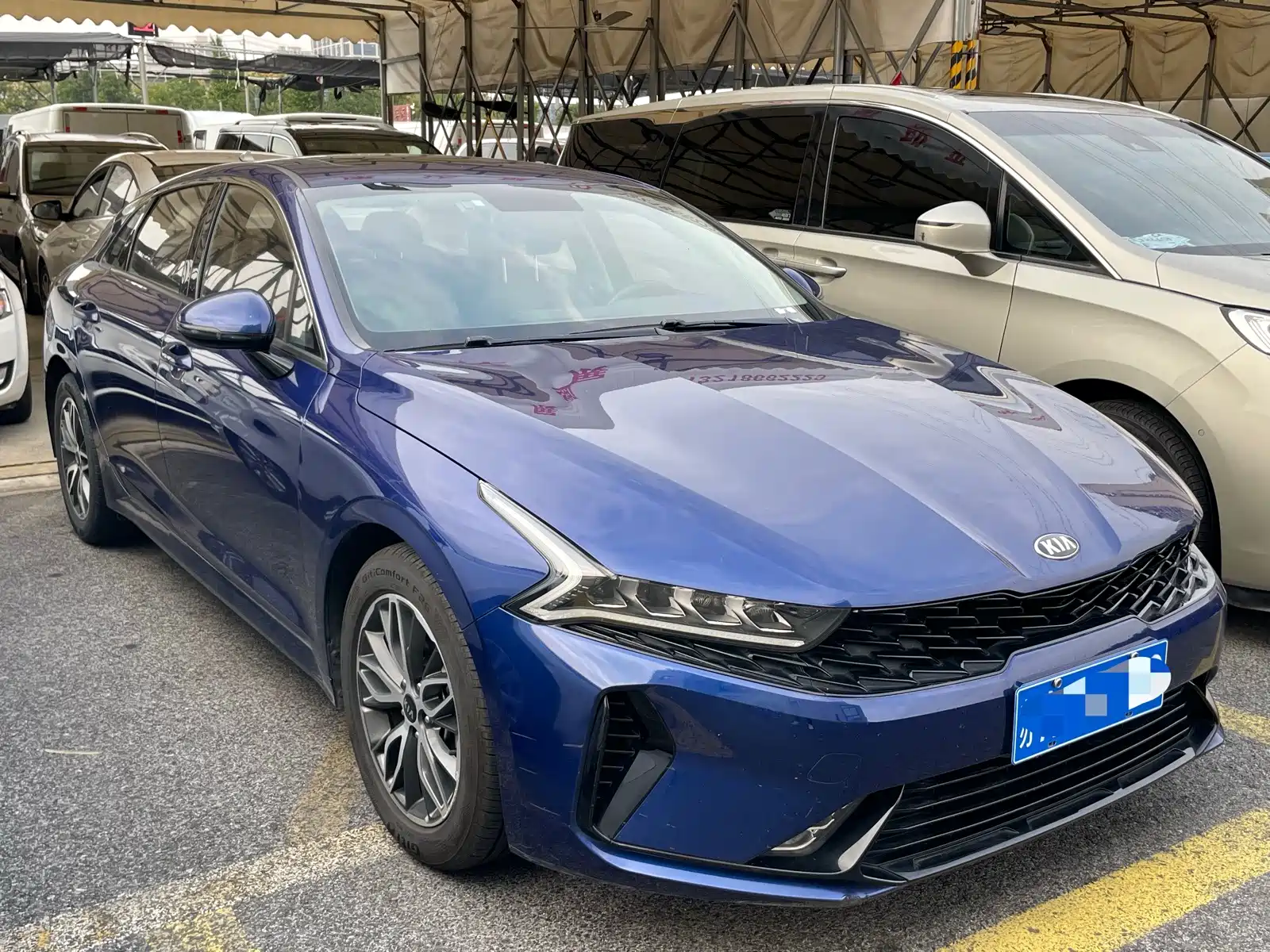 Photo 5 - Kia K5