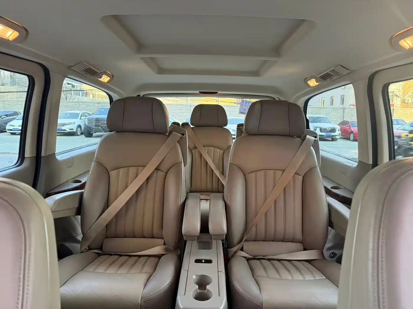 Mercedes-Benz Viano 2013 3.0L Privilege Edition фото 15