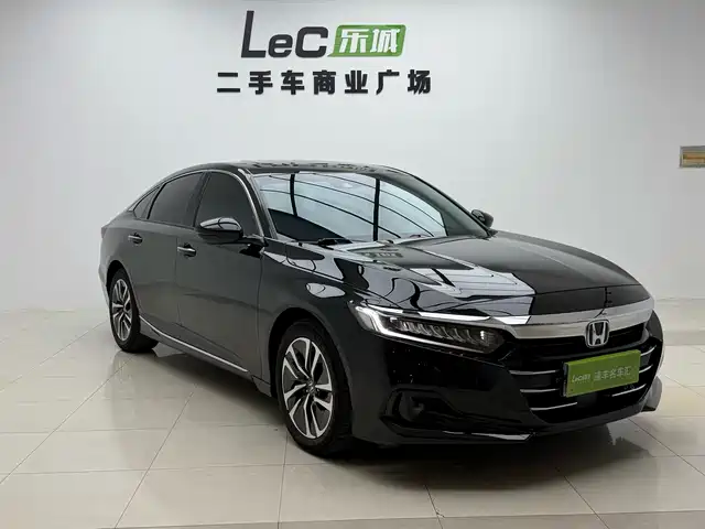 Honda Accord 2022 Sharp Hybrid 2.0L Sharp Leader Edition — фото 2