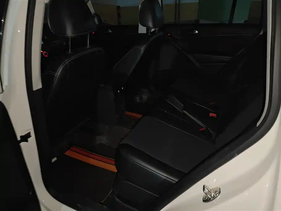 Volkswagen Tiguan 2017 300TSI Automatic 2WD Silk Road Fashion Edition фото 11