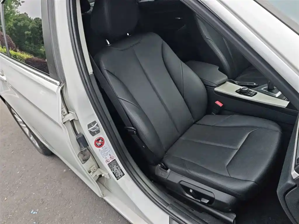 BMW 3 Series 2014 320Li Fashion фото 25