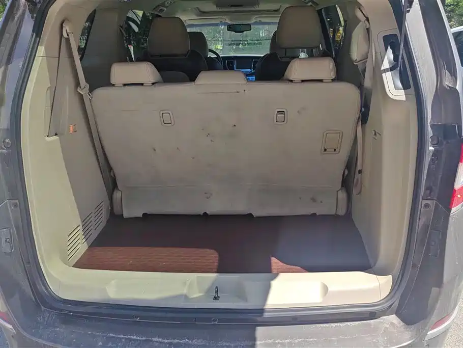 Buick GL8 2011 3.0L XT Luxury Business Flagship фото 4