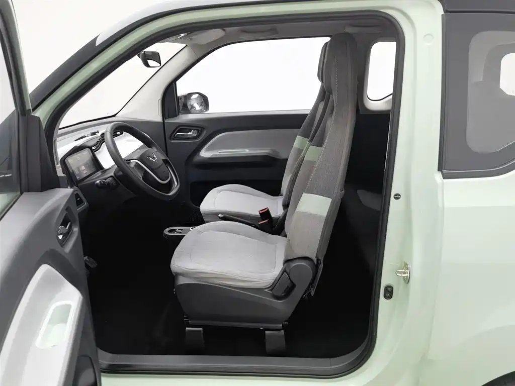 WULING AUTOMOBILE HONGGUANG MINIEV
