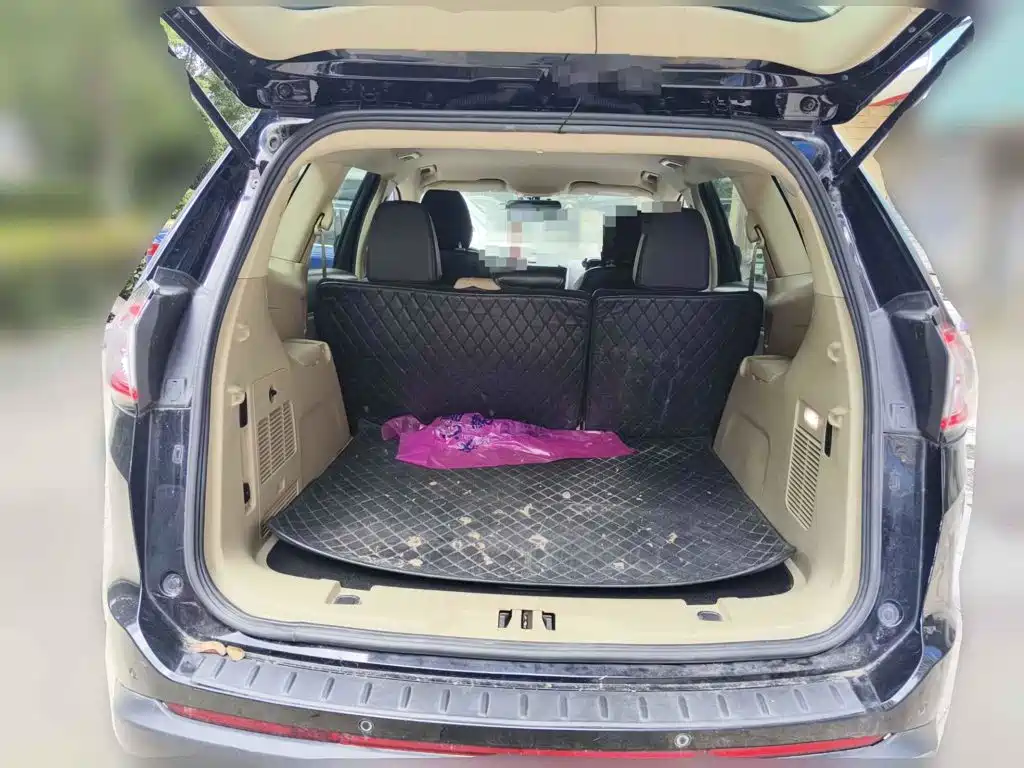 Фото 5 - Ford Edge