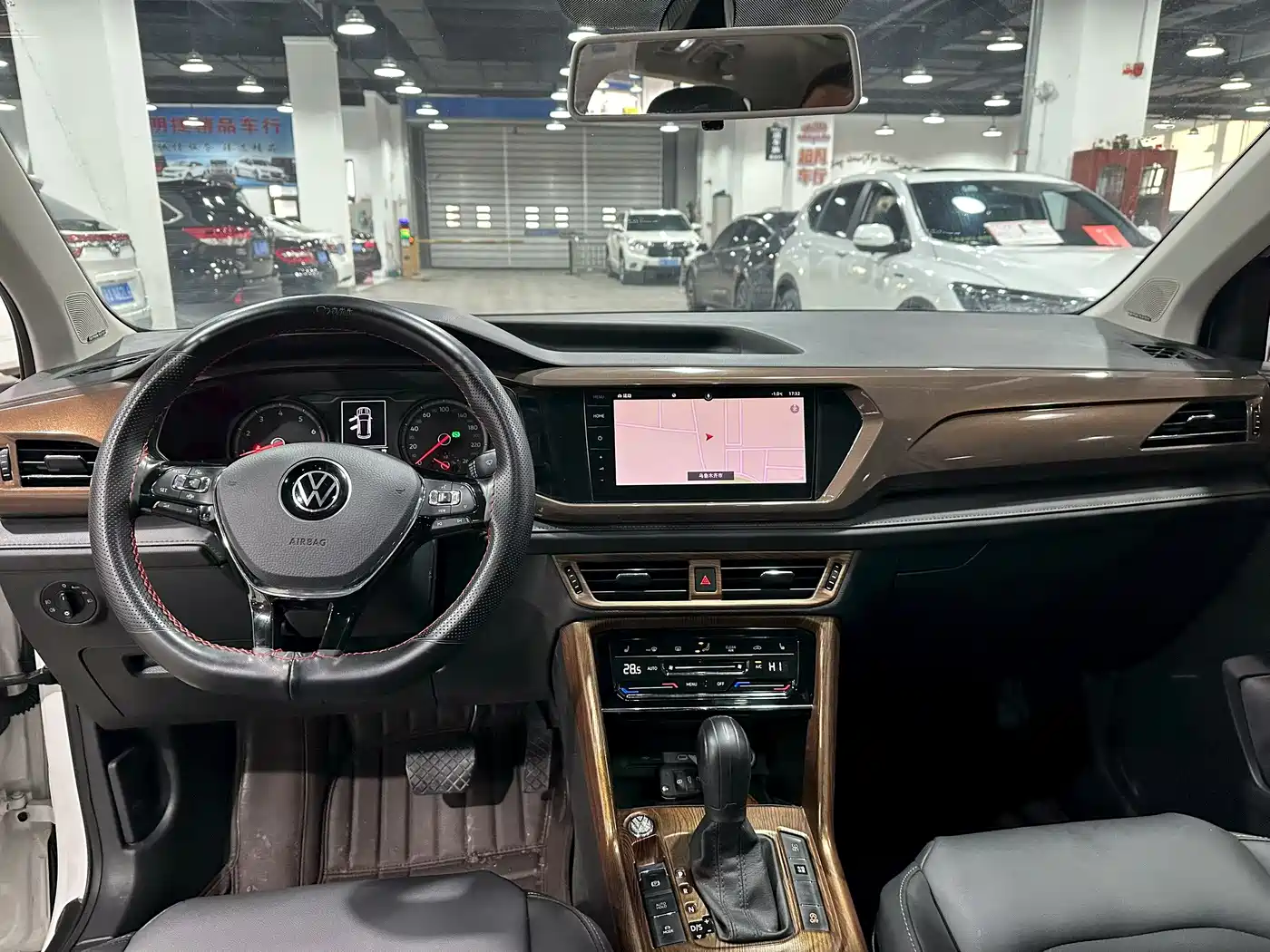 Volkswagen Tharu 2021 330TSI 4WD Luxury Plus фото 6