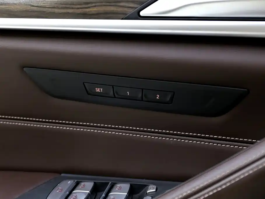 BMW 5 Series 2020 530Li Leading Luxury Package фото 16