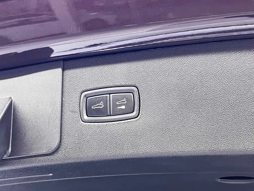Фото 10 - Porsche Cayenne New Energy