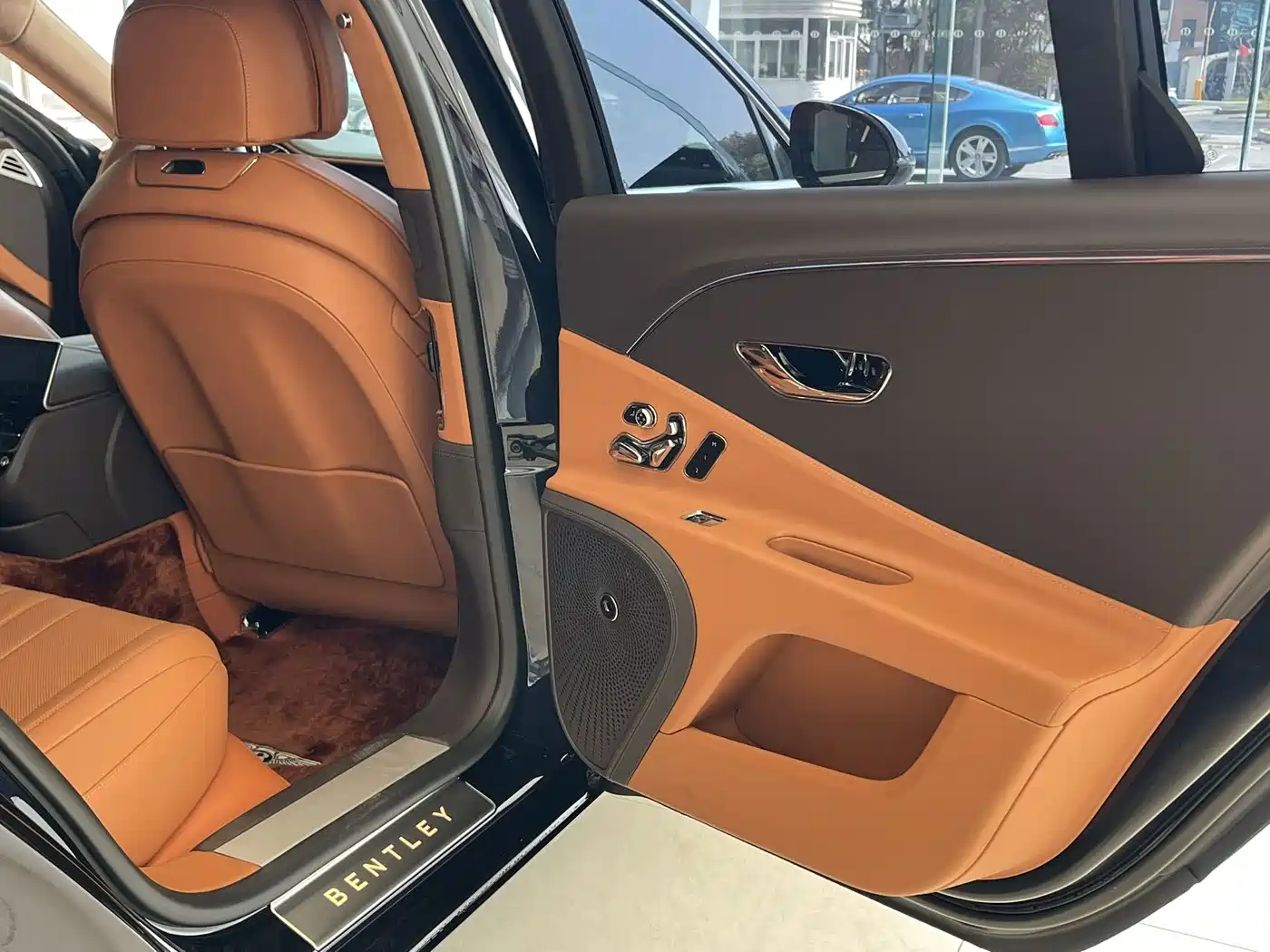 Bentley Flying Spur 2024 2024 4.0T V8 Standard Edition