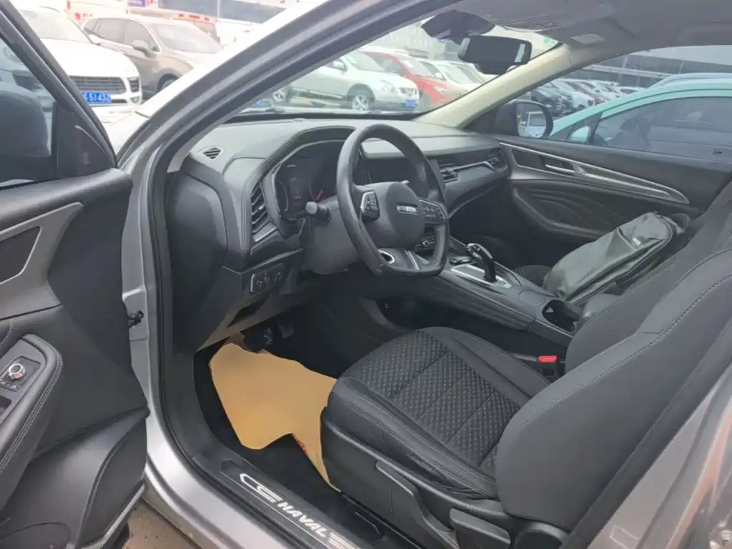 Фото 16 - Haval F7