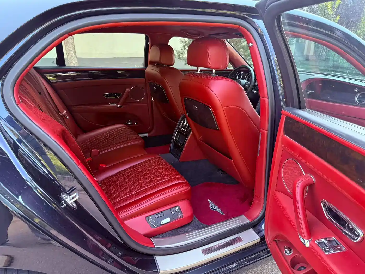 Bentley Flying Spur 2013 6.0T W12 Luxury Edition фото 7