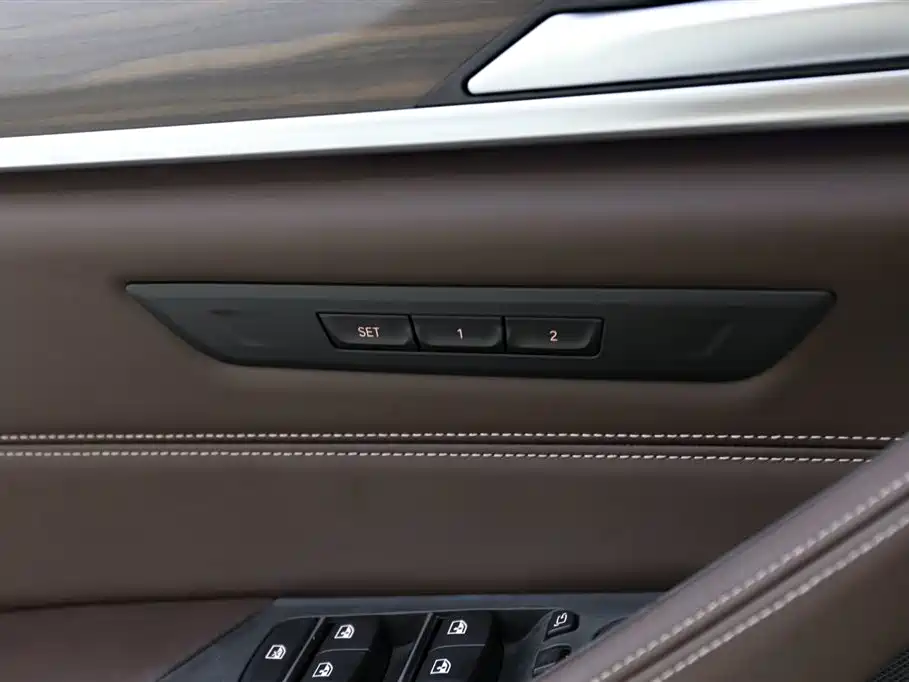 BMW 5 Series 2018 530Li Leading Luxury Package фото 16