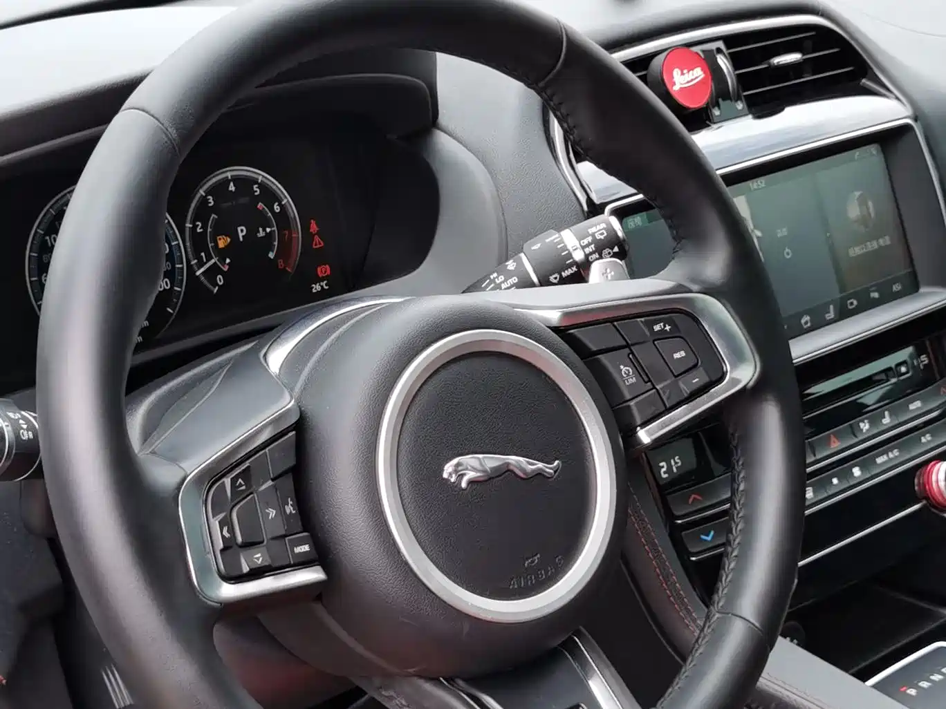 Jaguar F-PACE 2017 2018 2.0T 4WD Urban Premium Edition