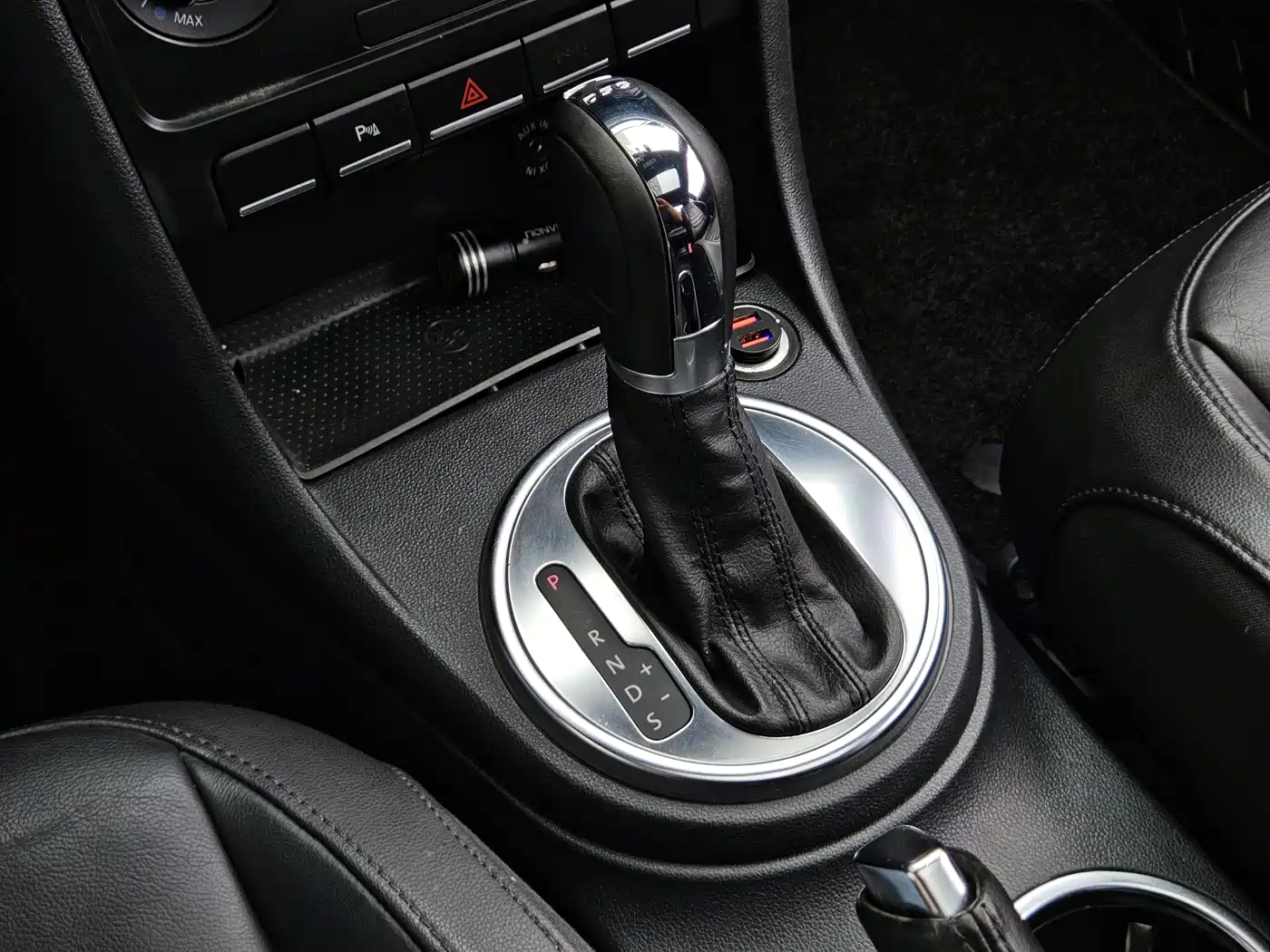 Volkswagen Beetle 2014 1.2TSI Comfort Edition фото 21