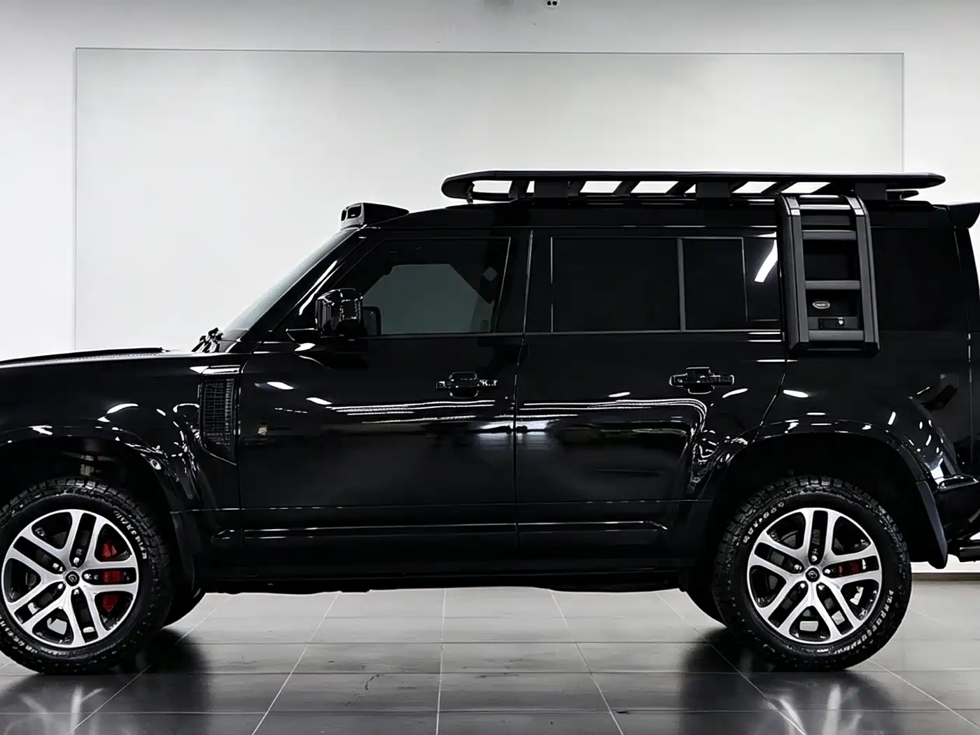 Photo 7 - Land Rover Defender