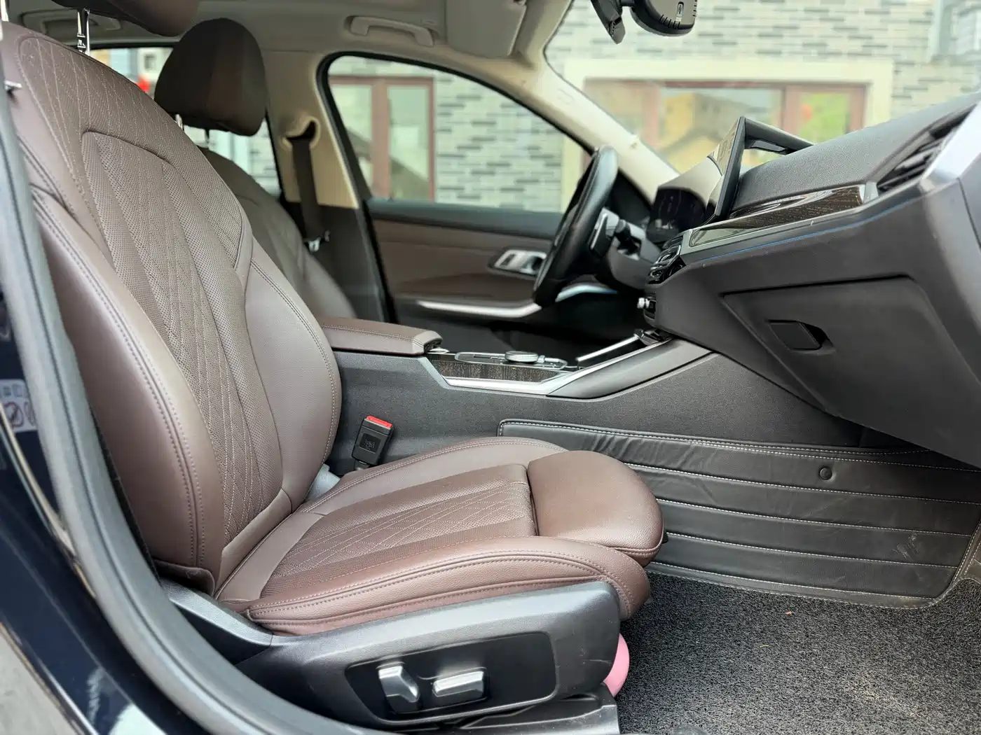 BMW 3 Series 2023 325Li M Sport Package фото 12