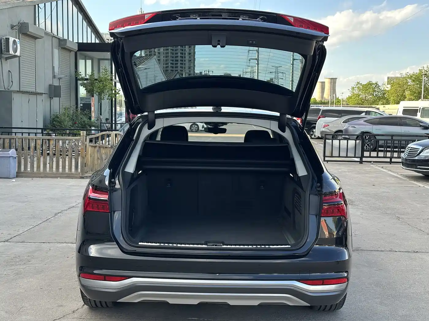 Audi A6 (Import) 2021 allroad quattro Explorer 55 TFSI Premium Off-road фото 30