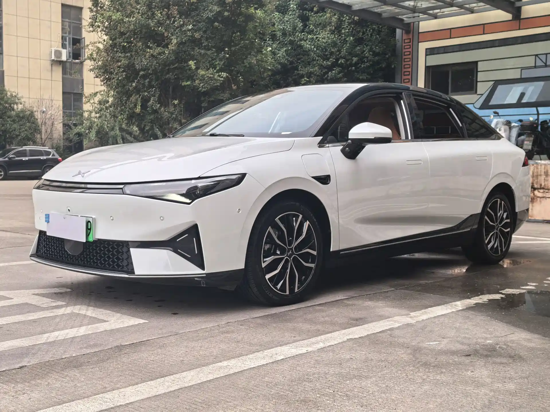 Photo 1 - XPeng P5