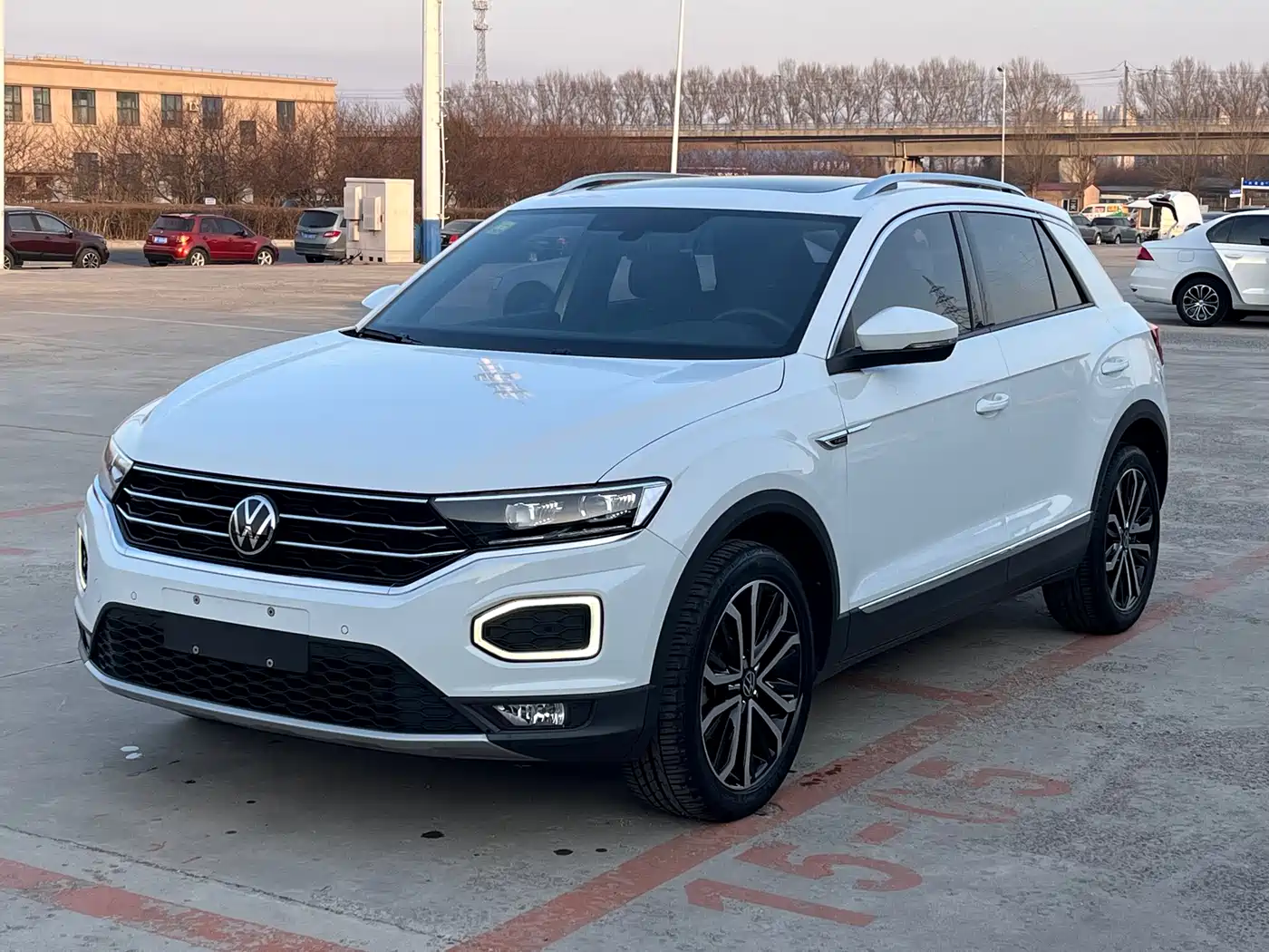 VOLKSWAGEN T ROC EXPLORING SONGS