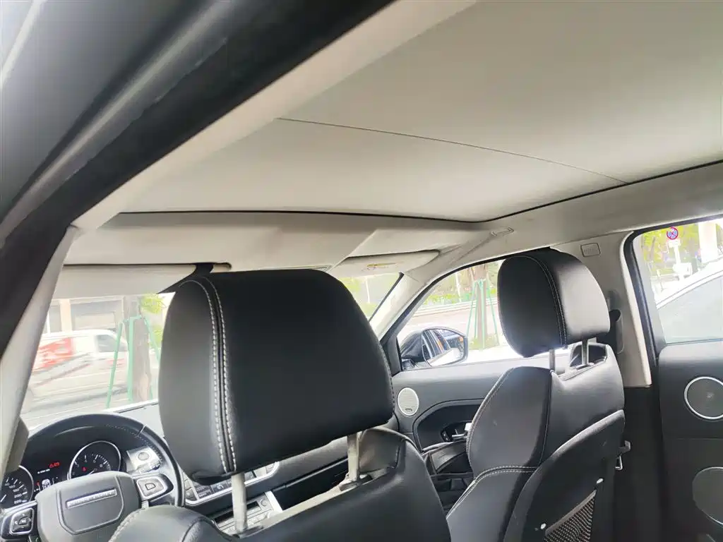 Land Rover Range Rover Evoque (Import) 2014 2.0T 5-door Brilliance Sport фото 14