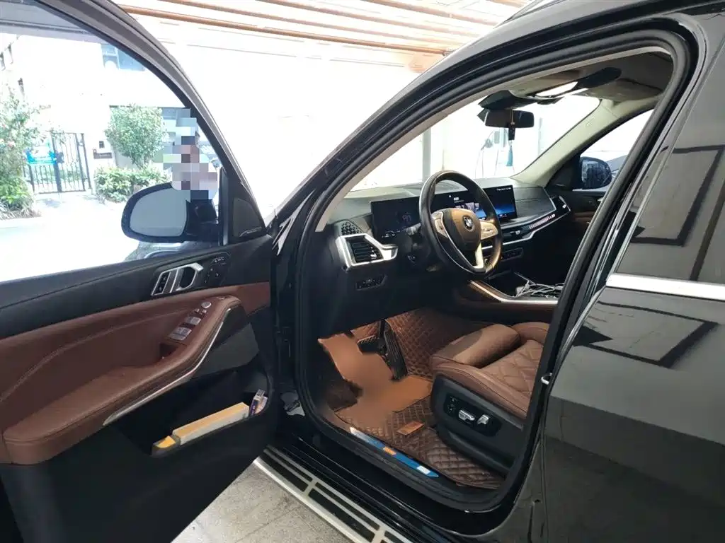 BMW X7 2023 xDrive40i Leading Luxury Package фото 14