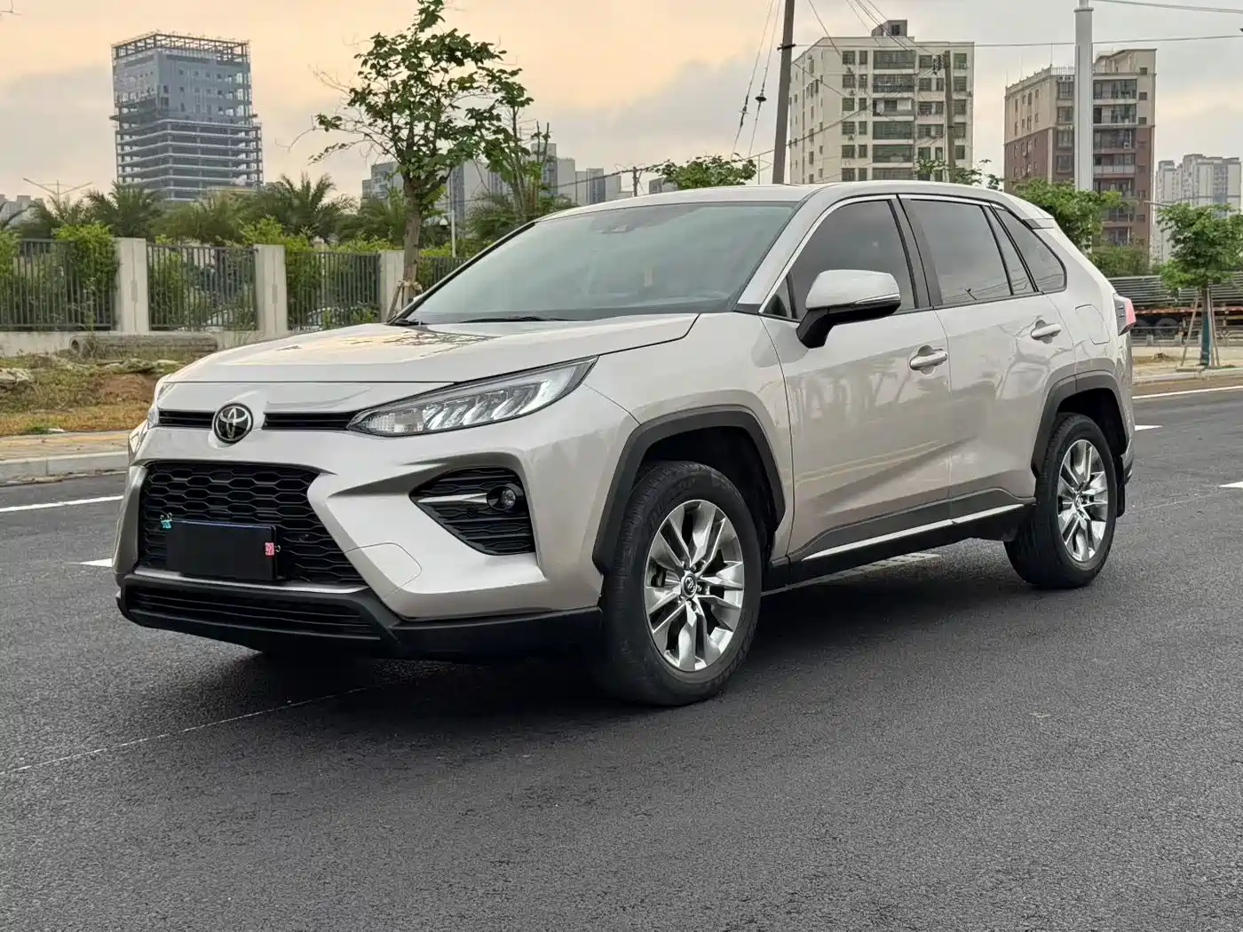 Toyota Wildlander 2021 2.0L CVT 2WD Luxury Edition