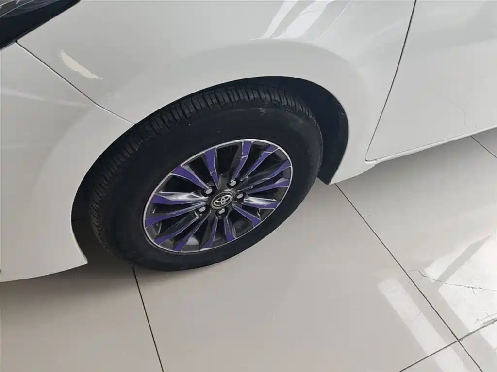 Toyota Corolla 2017 Facelift 1.2T S-CVT GL фото 23