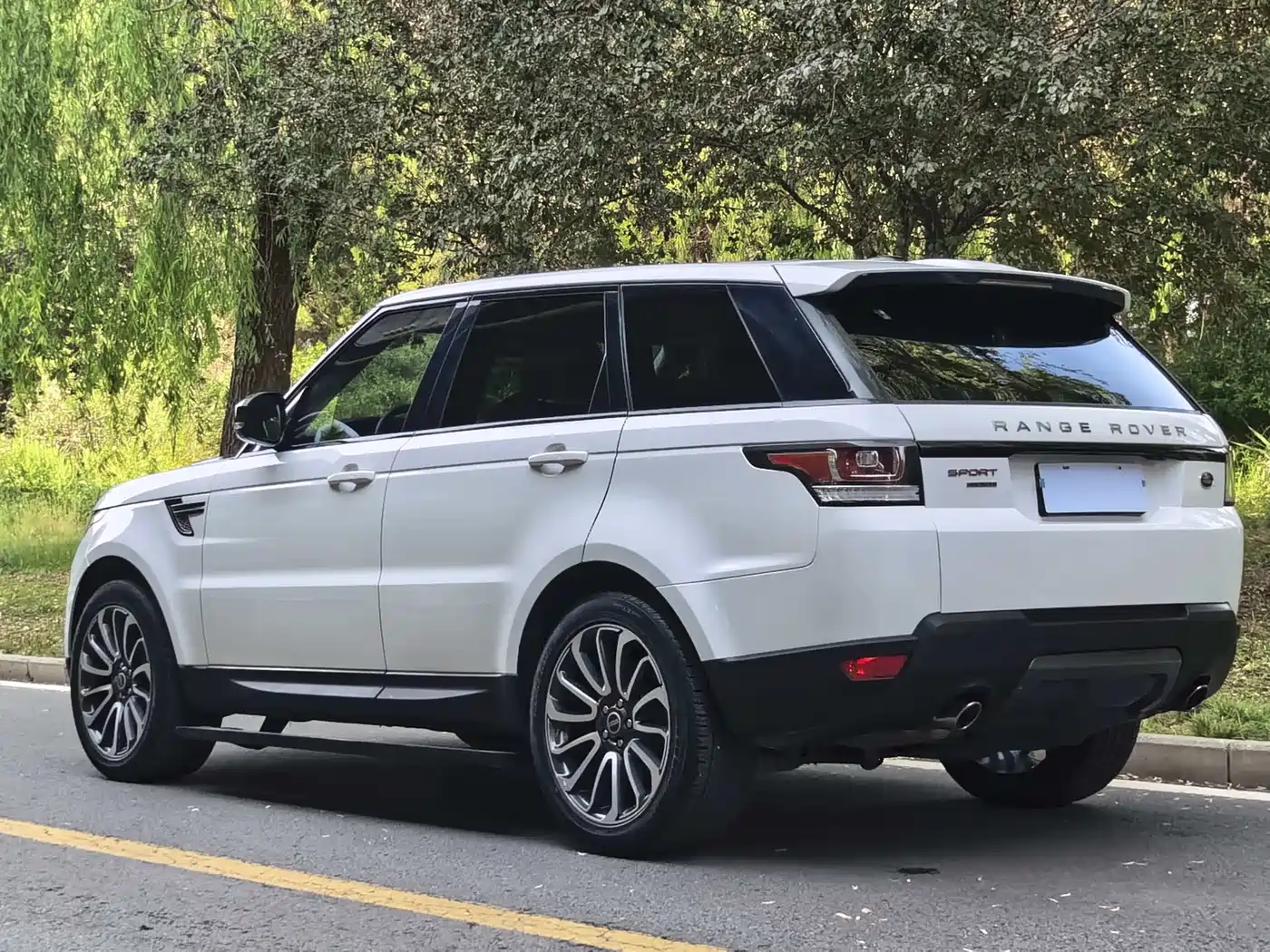 Land Rover Range Rover Sport 2016 Model 3.0 SC V6 HSE DYNAMIC фото 12