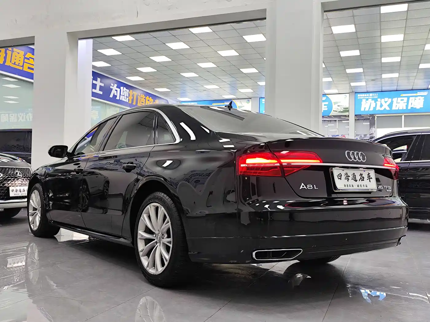 Audi A8 2017 A8L 45 TFSI quattro Luxury фото 19