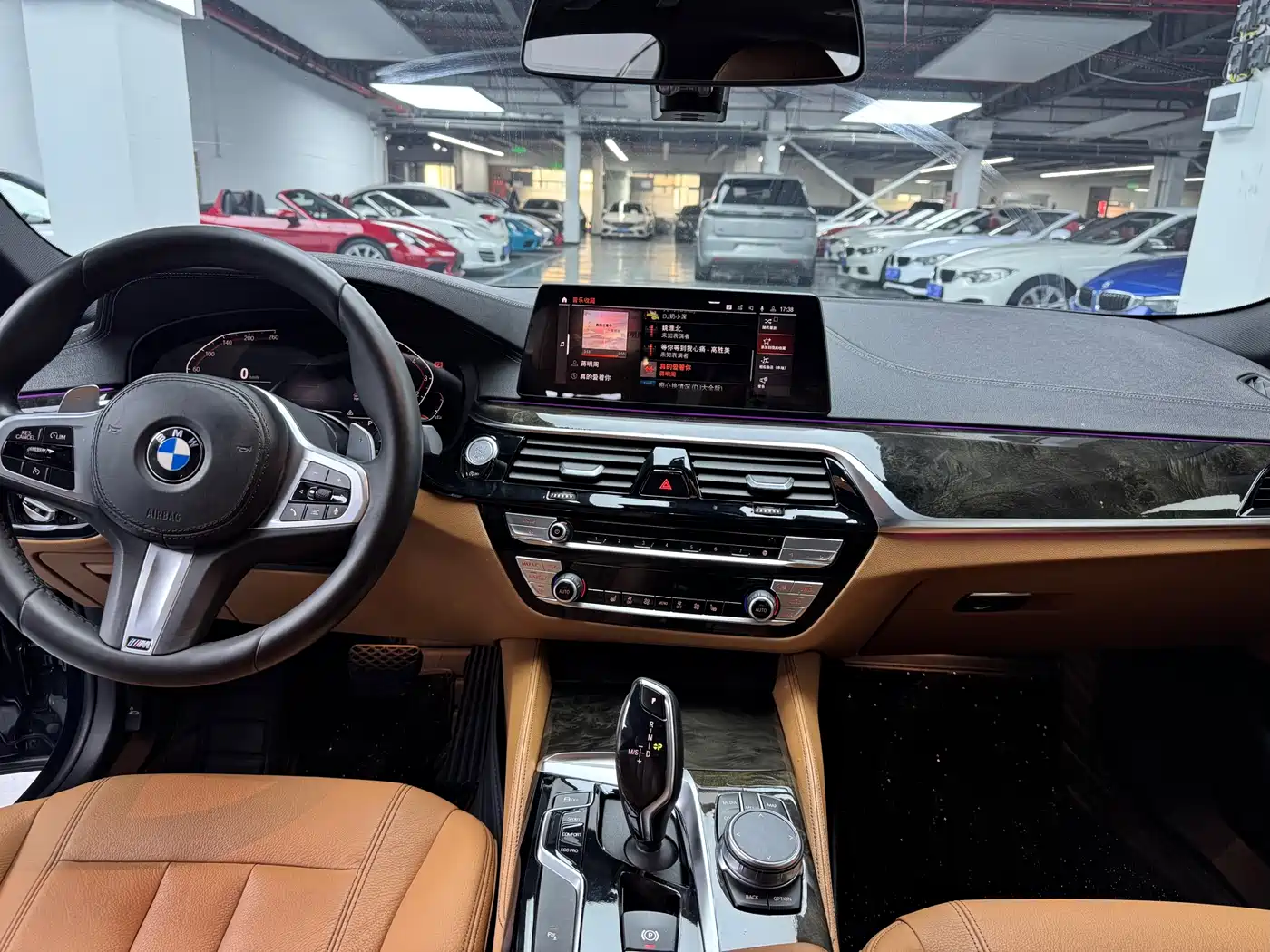 BMW 5 Series 2020 530Li Leading M Sport Package фото 10