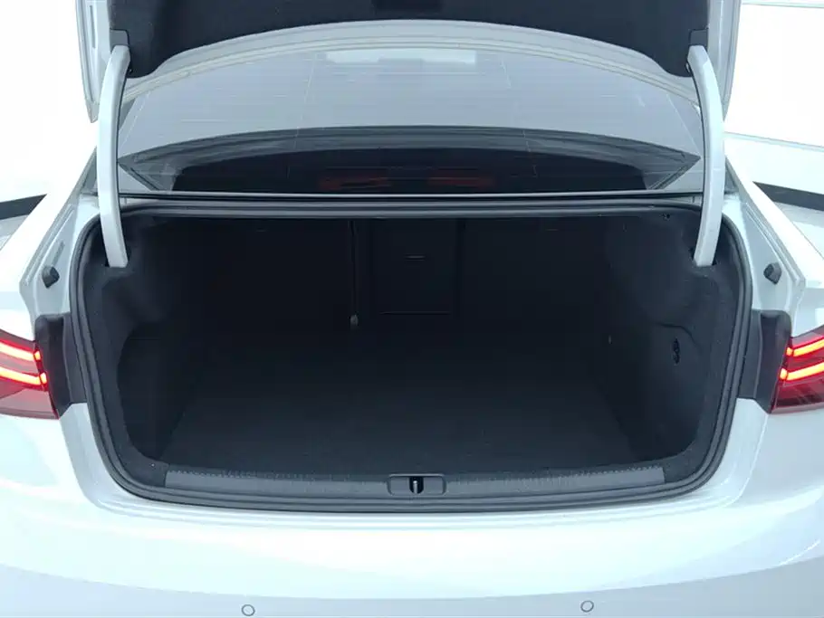 Audi A3 2020 Facelift Limousine 35 TFSI Progressive (China VI) фото 4