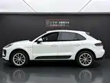 Photo 3 - Porsche Macan