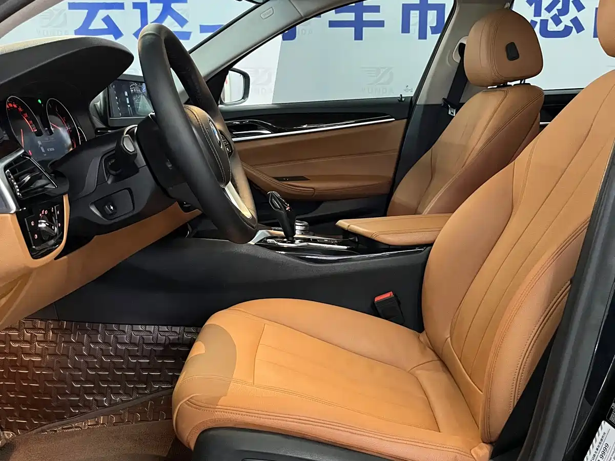 BMW 5 Series 2018 528Li Launch Special Edition фото 9